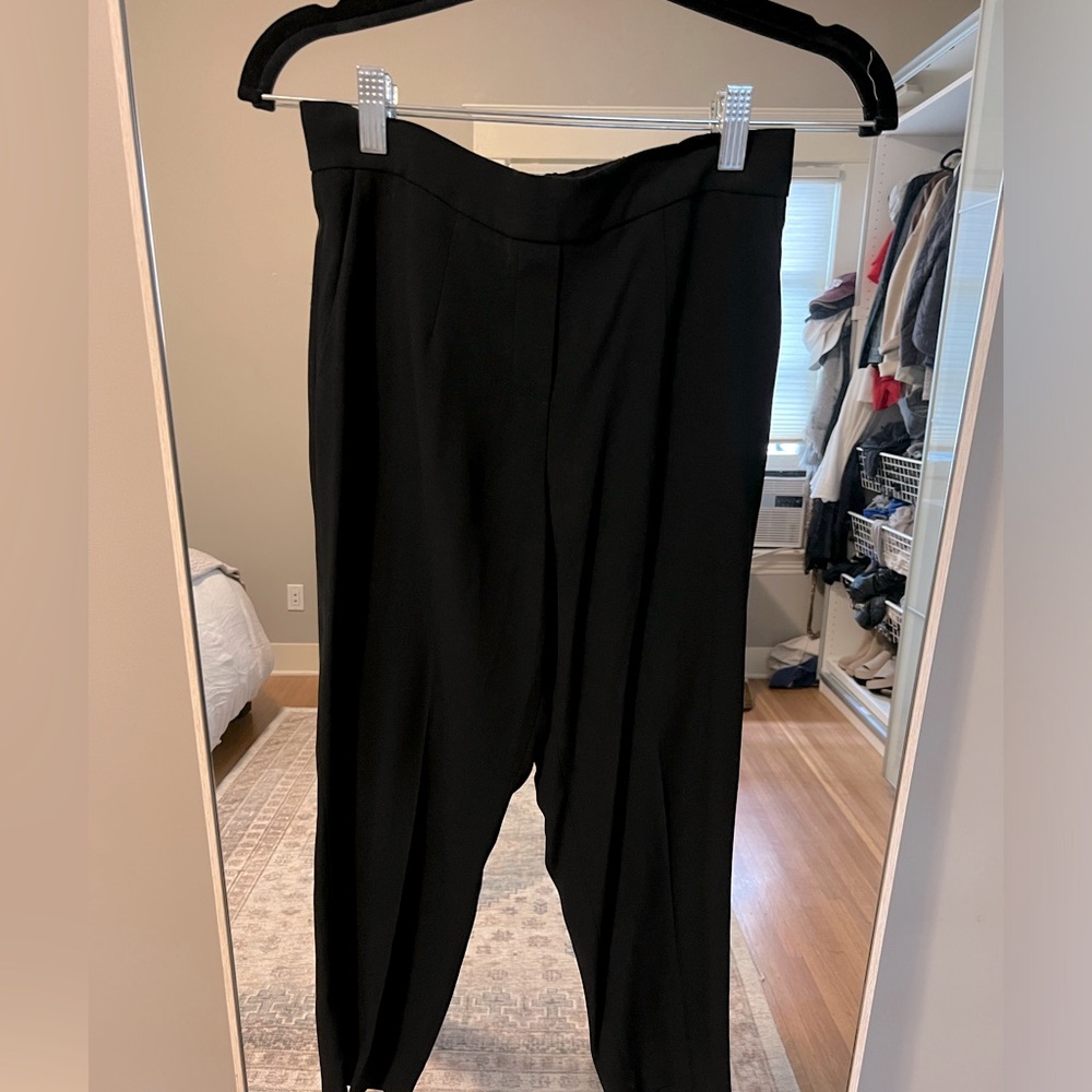 Aritzia Babaton Weston Cropped Dress Pants - black size 0